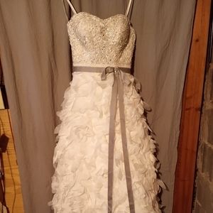 Wedding dress new